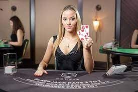 Berbagai pilihan hiburan virtual dan permainan digital tersedia di cempakabet
